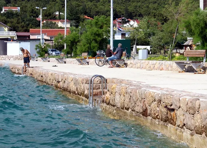 6623c Starigrad Paklenica