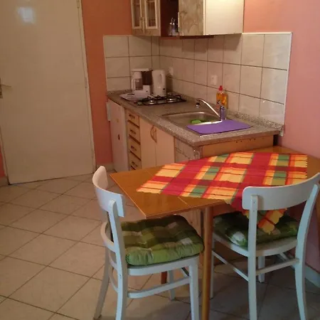 6623c Apartment